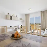 Apartamento Apartment *